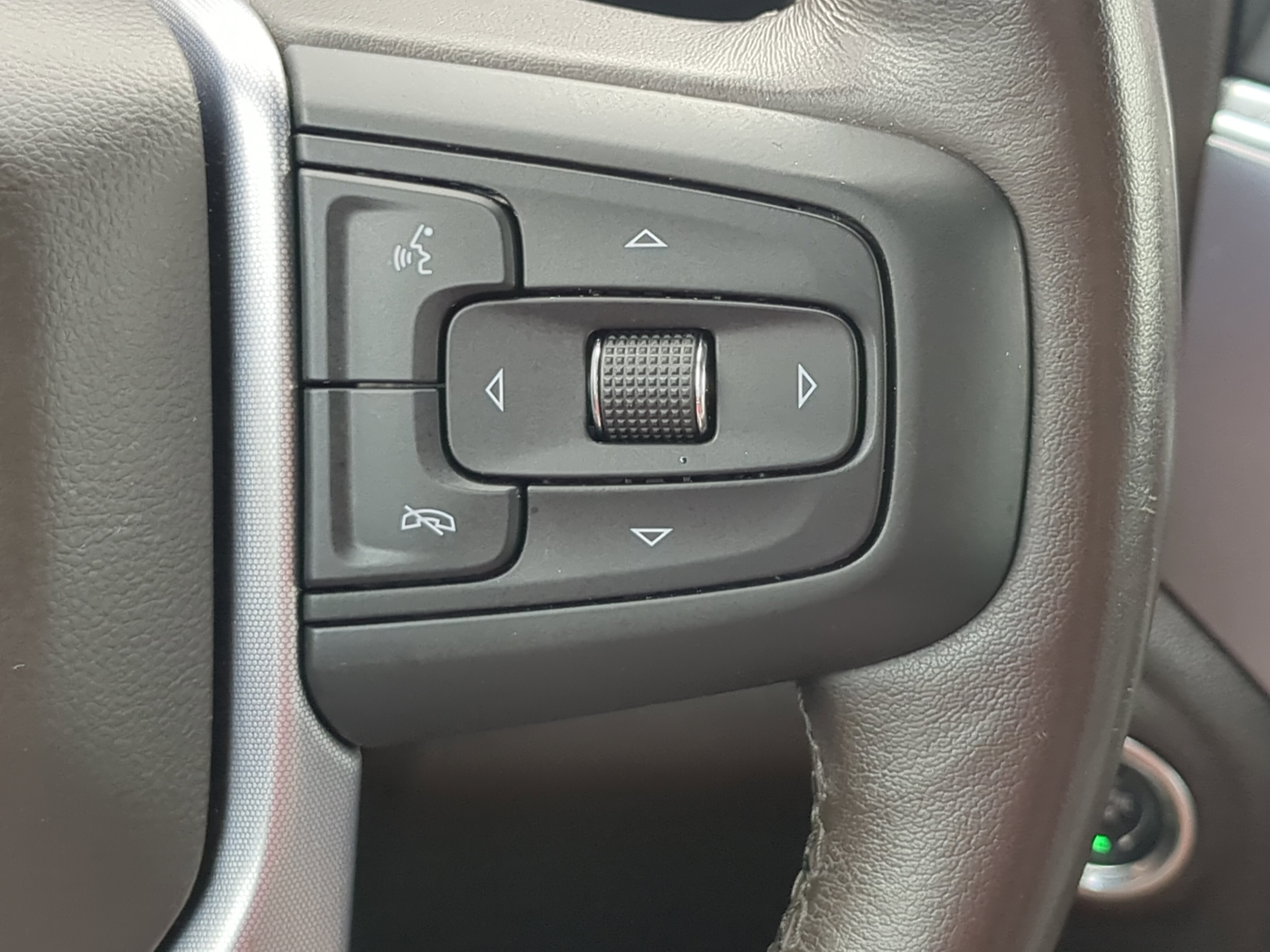 Used 2020 GMC Sierra 1500 SLT w/ SLT Convenience Package RWD image 24