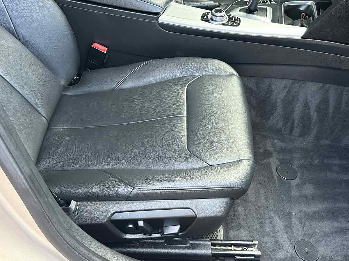 Used 2013 BMW 328i Sedan RWD image 11