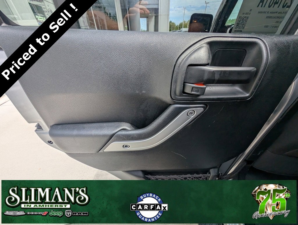 Used 2018 Jeep Wrangler Unlimited Sahara w/ Connectivity Group image 34