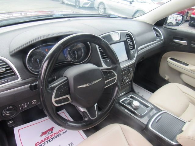 Used 2019 Chrysler 300 Touring L w/ Quick Order Package 22F image 8