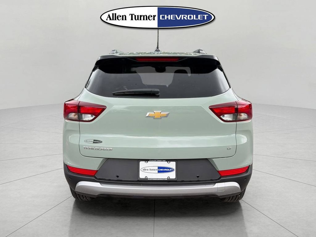 New 2026 Chevrolet TrailBlazer LT w/ LT Cold Weather Package FWD image 5