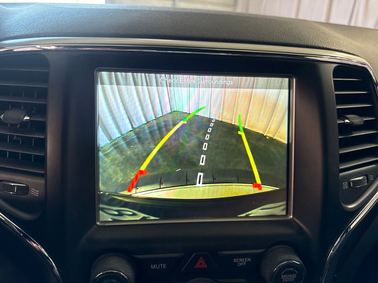 Used 2018 Jeep Grand Cherokee Altitude AWD/4WD image 29
