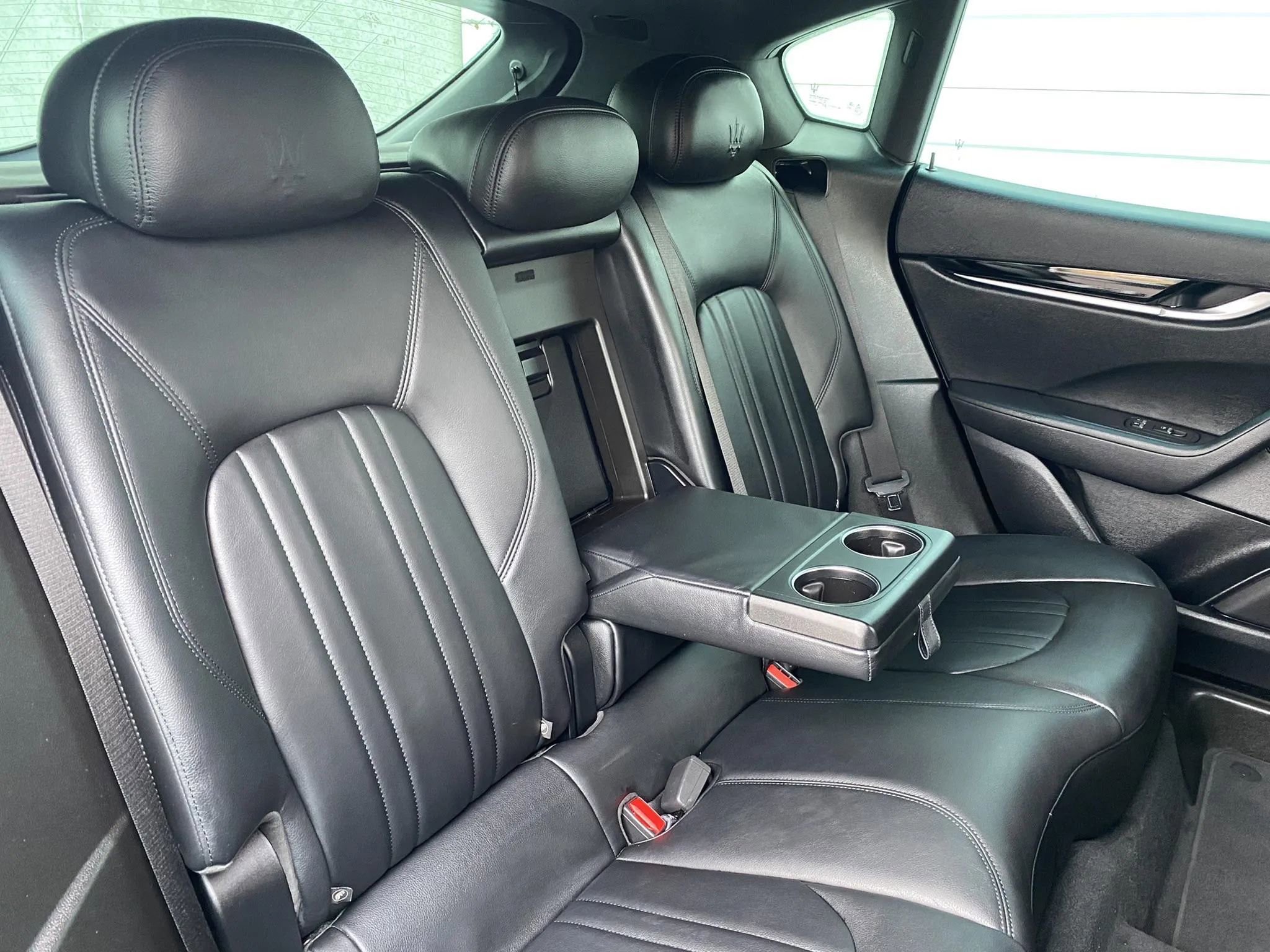 Used 2018 Maserati Levante image 16