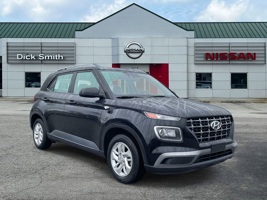 Used 2020 Hyundai Venue SEL image 1