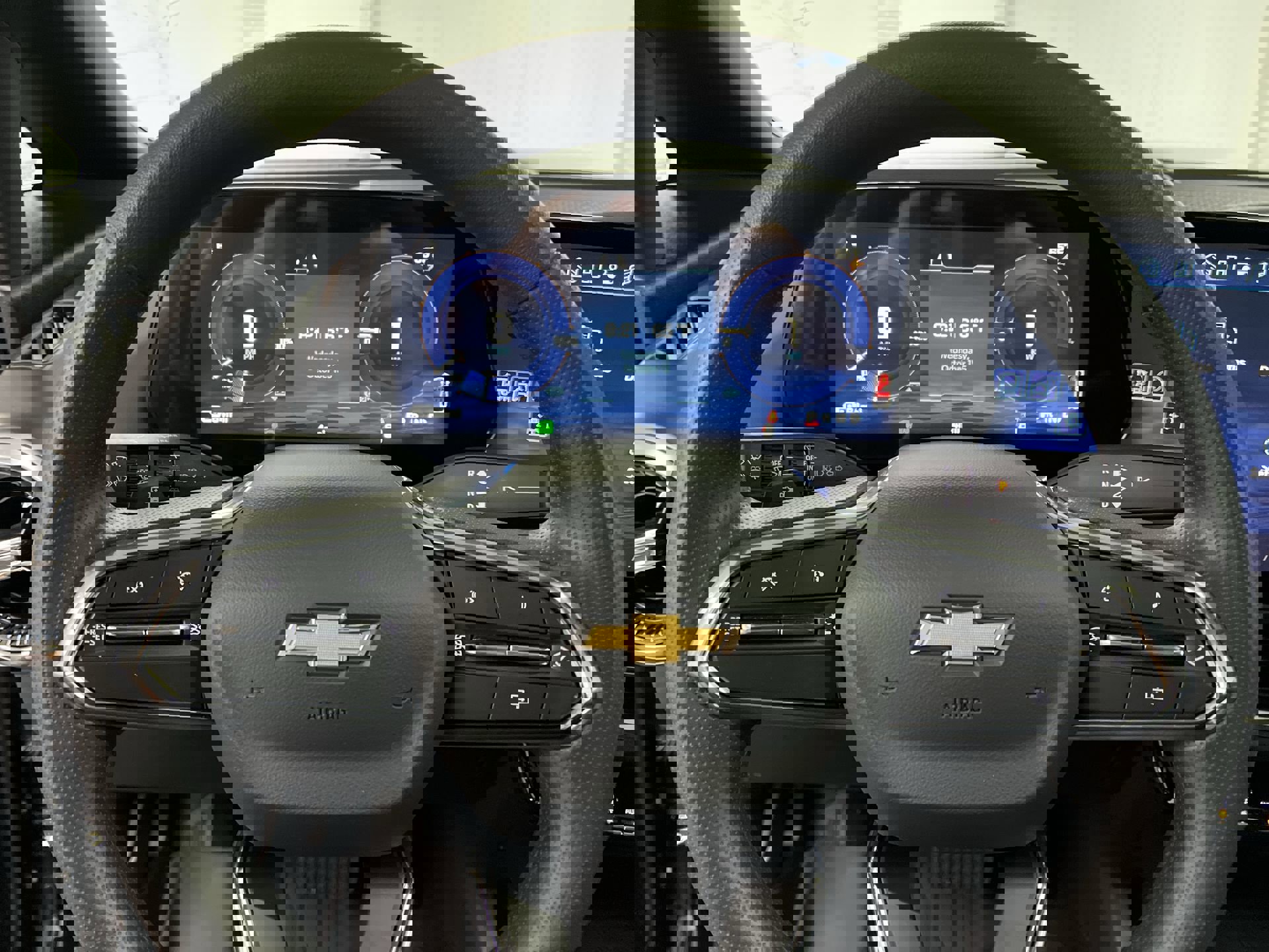 New 2026 Chevrolet Equinox EV LT image 45