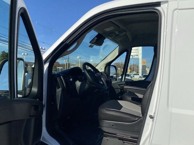 New 2026 RAM ProMaster 2500 w/ Convenience Group image 16