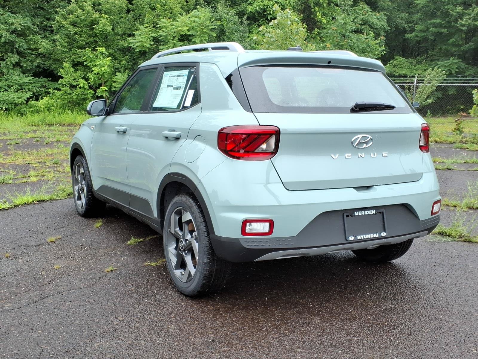 New 2026 Hyundai Venue SEL FWD image 6
