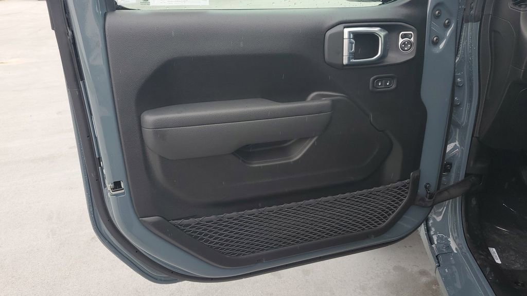 New 2026 Jeep Gladiator Sport image 19