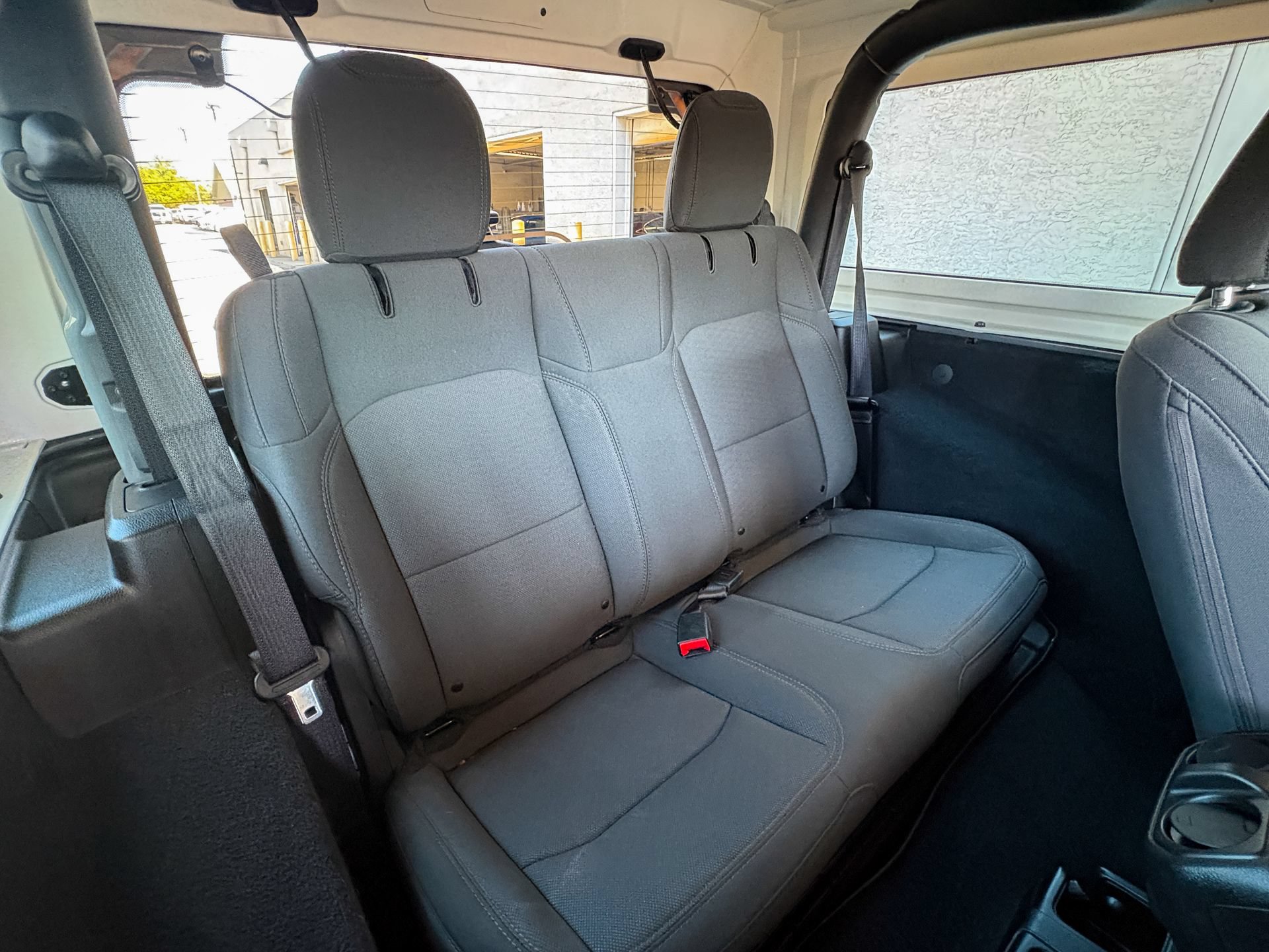 Used 2022 Jeep Wrangler Sport AWD/4WD image 27