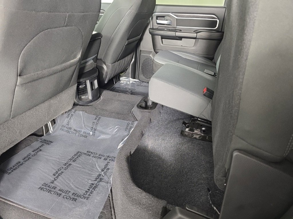 Used 2024 RAM 3500 Big Horn image 34