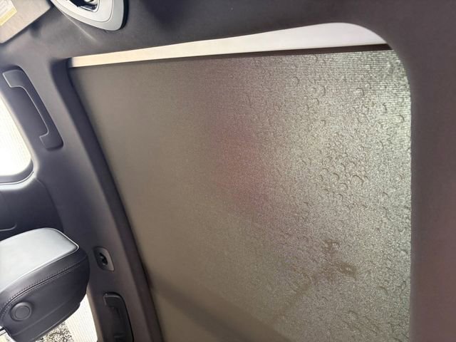 Used 2024 Porsche Macan AWD/4WD image 25