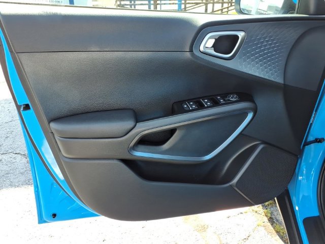 Used 2025 Kia Soul EX FWD image 18