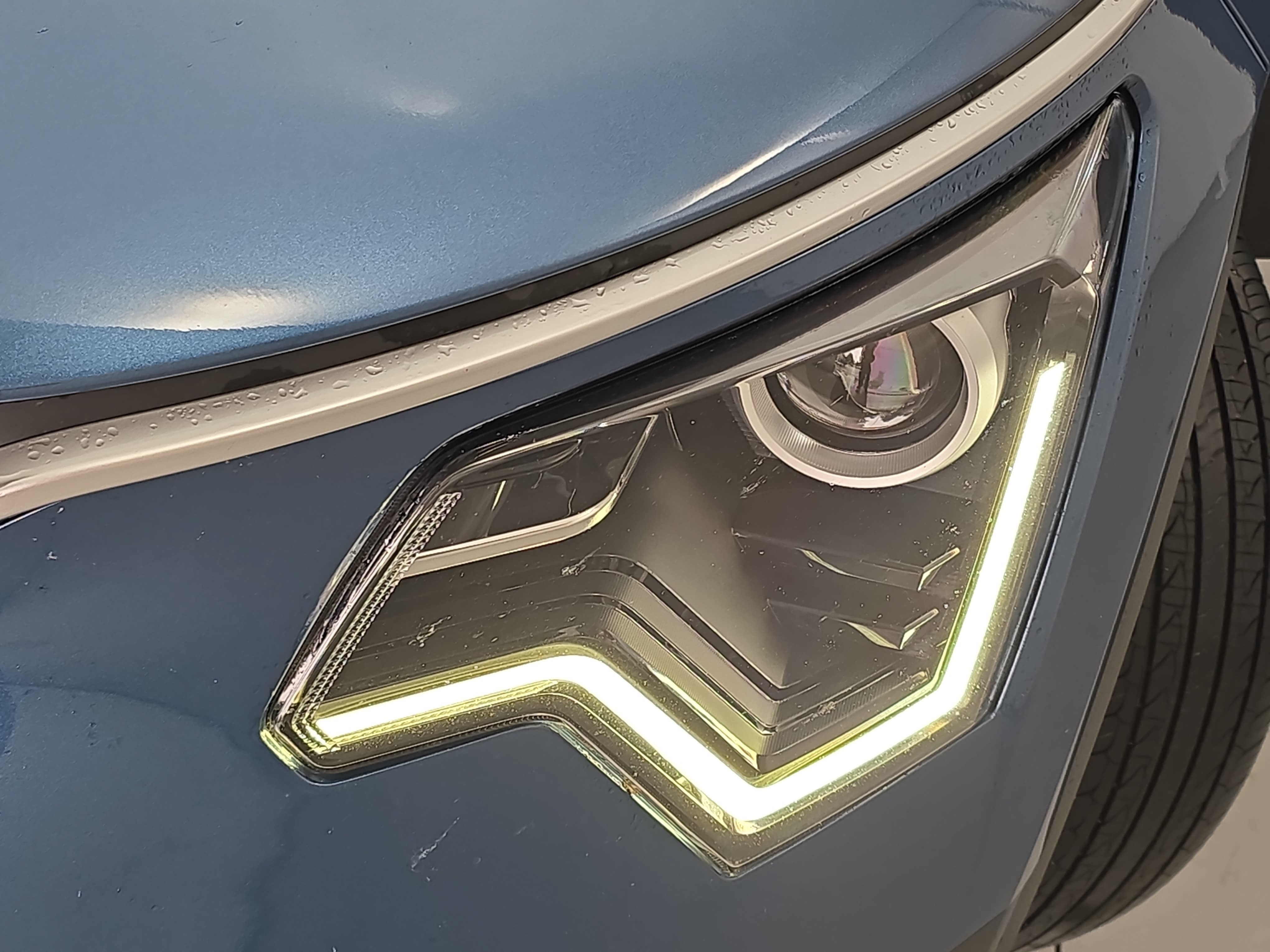 Used 2023 Kia Niro EX FWD image 30