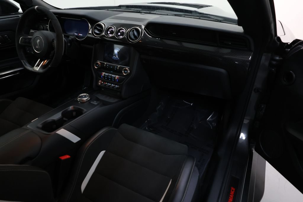 Used 2022 Ford Mustang Shelby GT500 w/ Carbon Fiber Track Pack RWD image 87