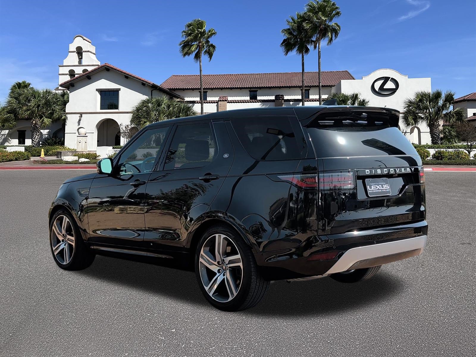 Used 2025 Land Rover Discovery Metropolitan Edition AWD/4WD image 4