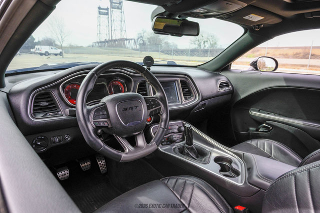 Used 2016 Dodge Challenger SRT Hellcat RWD image 28