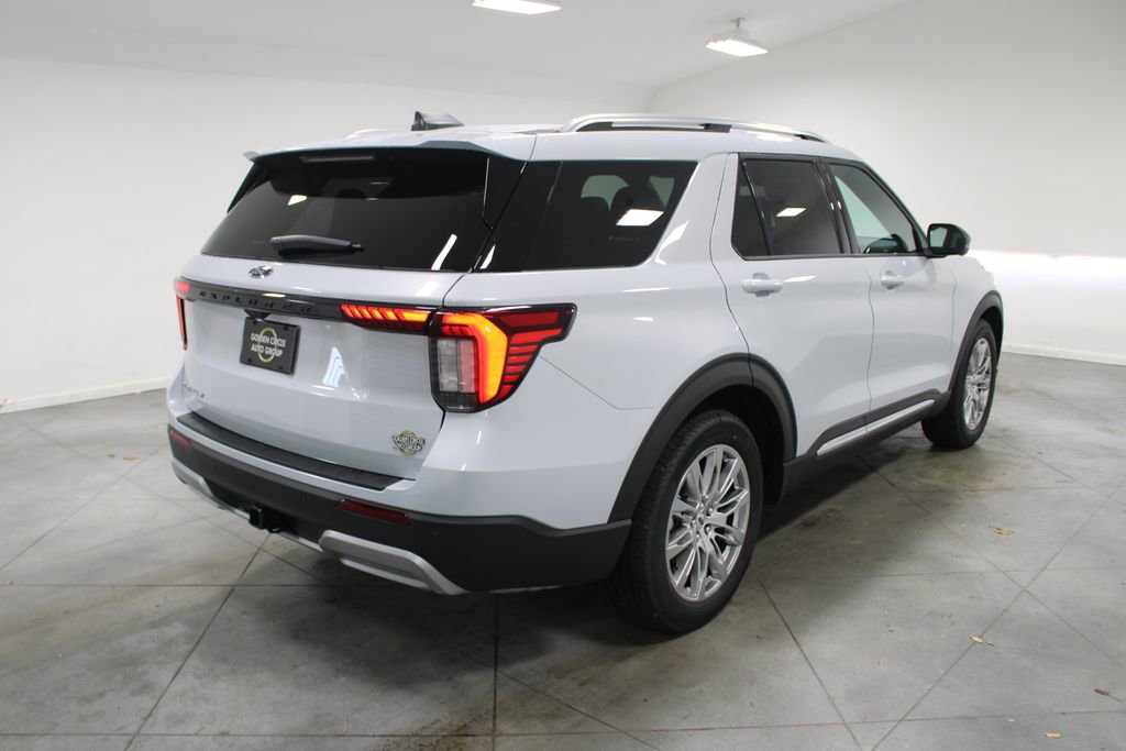 New 2026 Ford Explorer Platinum image 8