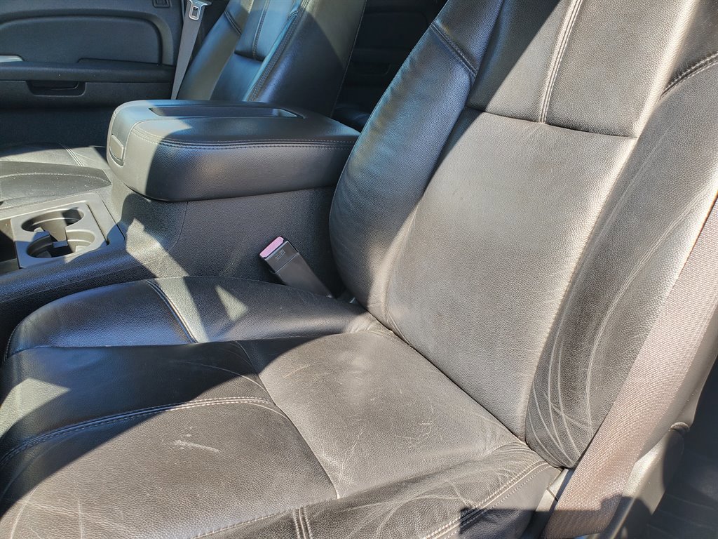 Used 2008 Chevrolet Tahoe LTZ w/ LTZ Preferred Equipment Group image 17