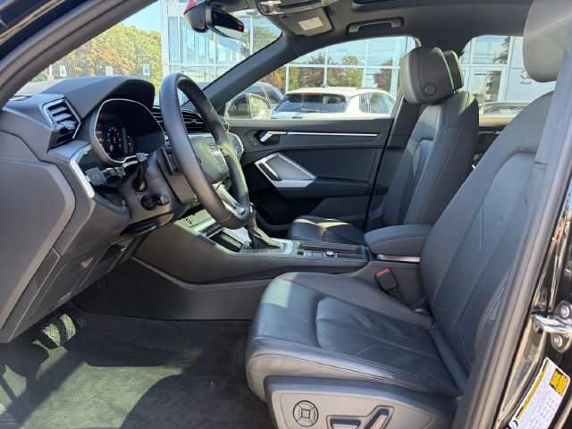 Used 2023 Audi Q3 2.0T Premium w/ Convenience Package AWD/4WD image 26