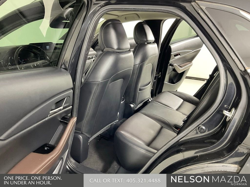 Used 2021 MAZDA CX-30 FWD 2.5 S w/ Premium Package image 12