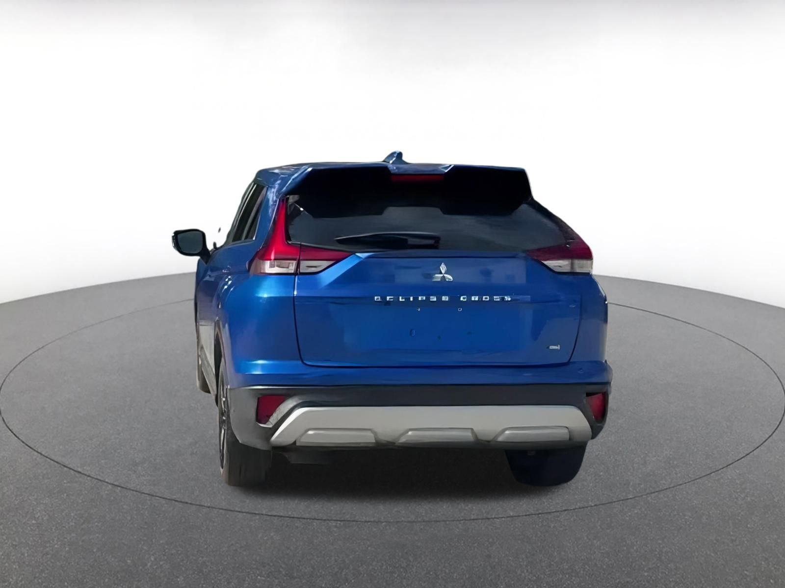 Used 2023 Mitsubishi Eclipse Cross SE image 11