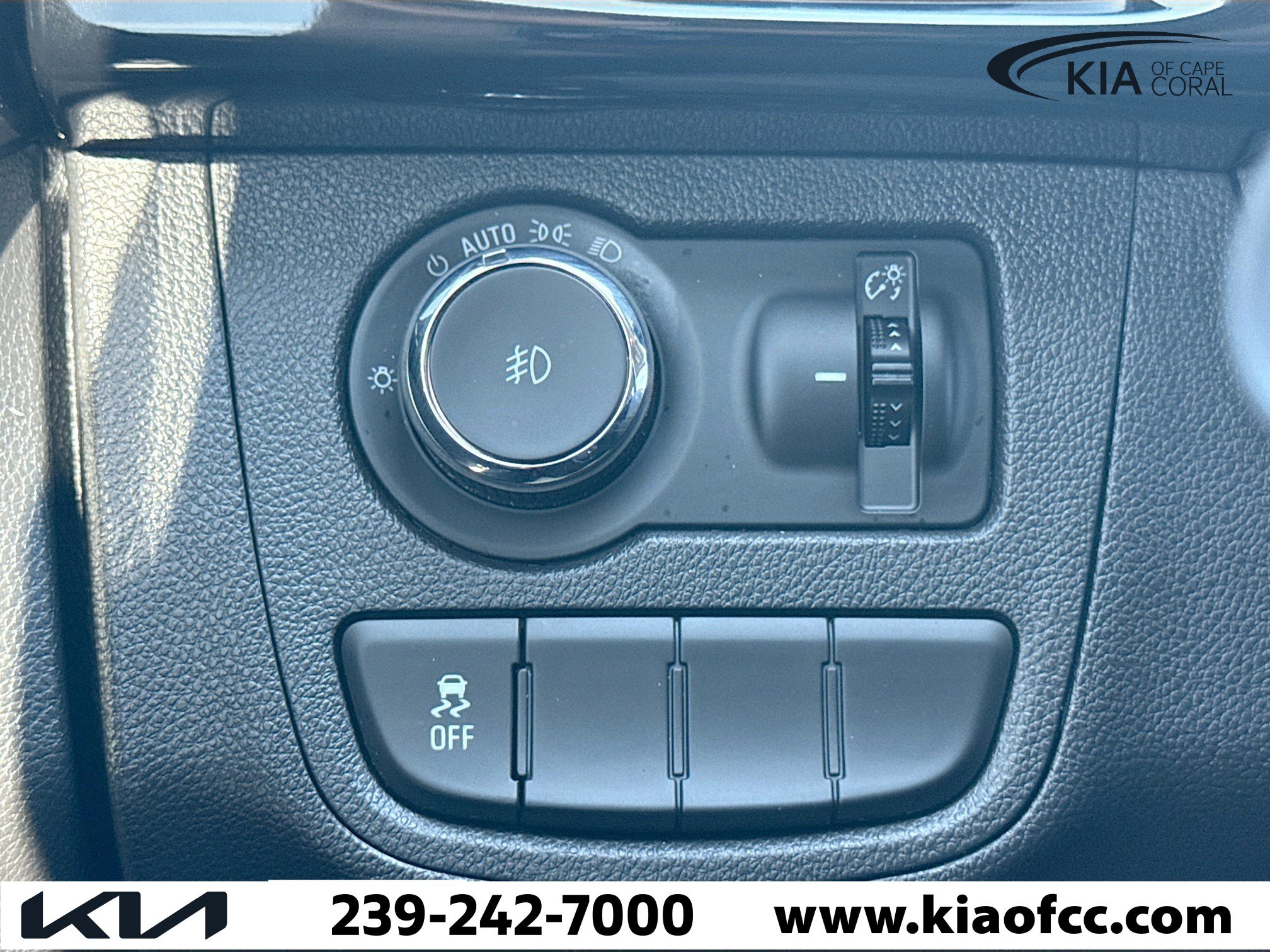 Used 2022 Chevrolet Spark ACTIV image 32