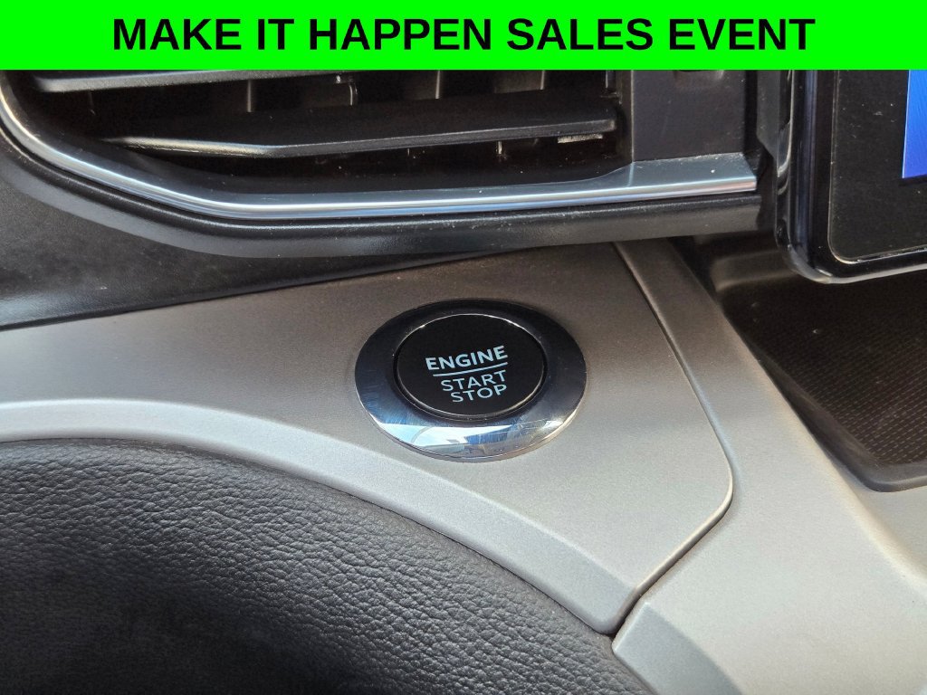 Used 2023 Ford Explorer XLT w/ Equipment Group 202A RWD image 20