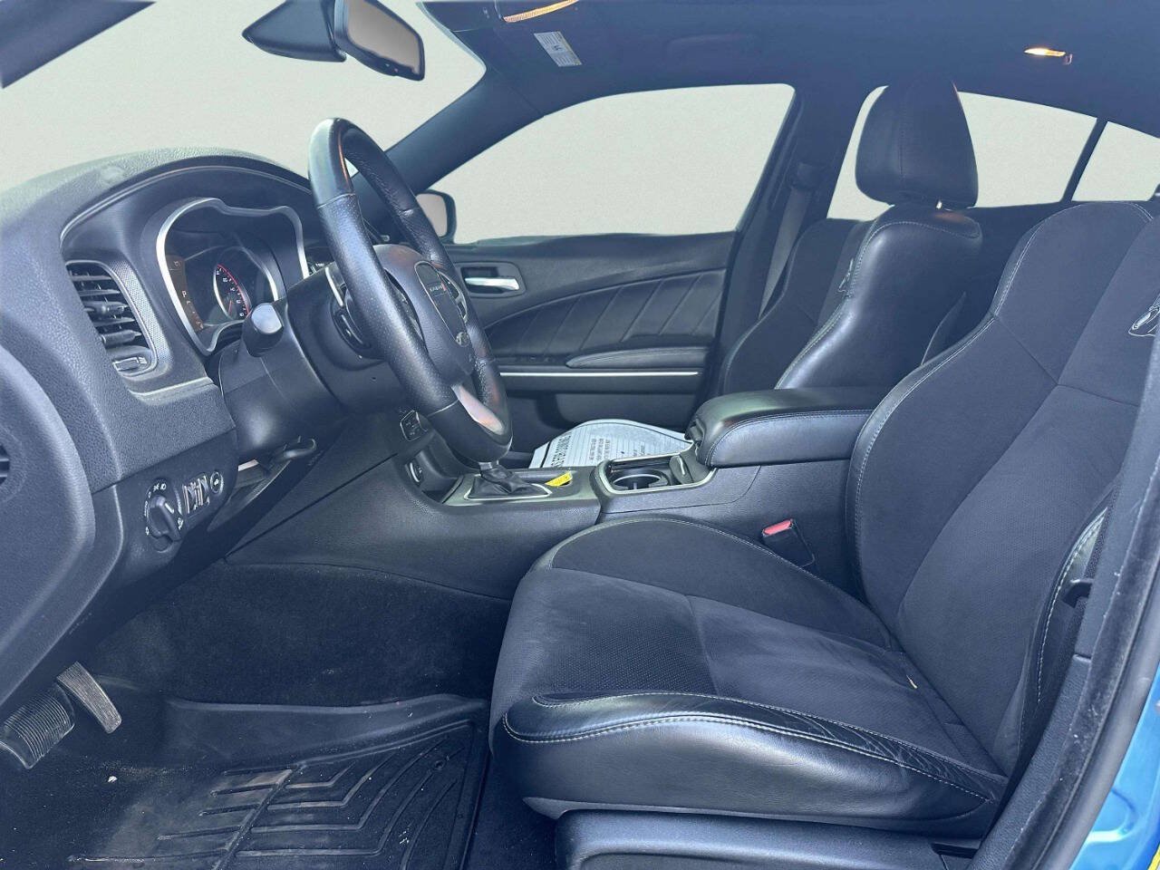 Used 2018 Dodge Charger R/T Scat Pack w/ Dynamics Package RWD image 9