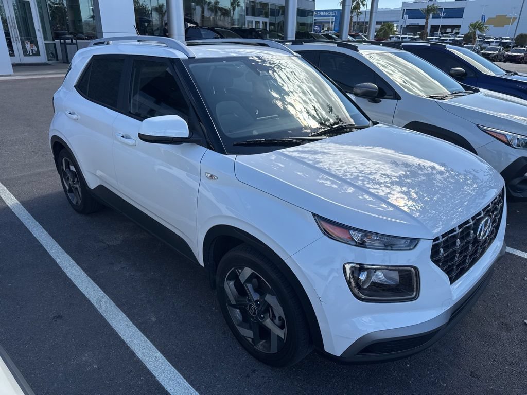 Used 2023 Hyundai Venue SEL FWD image 31