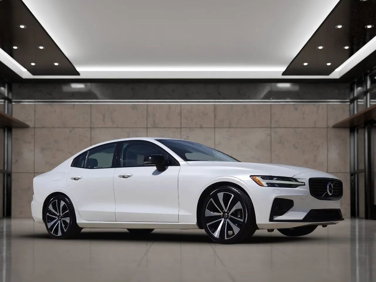 Used 2022 Volvo S60 B5 Momentum w/ Premium Package image 8