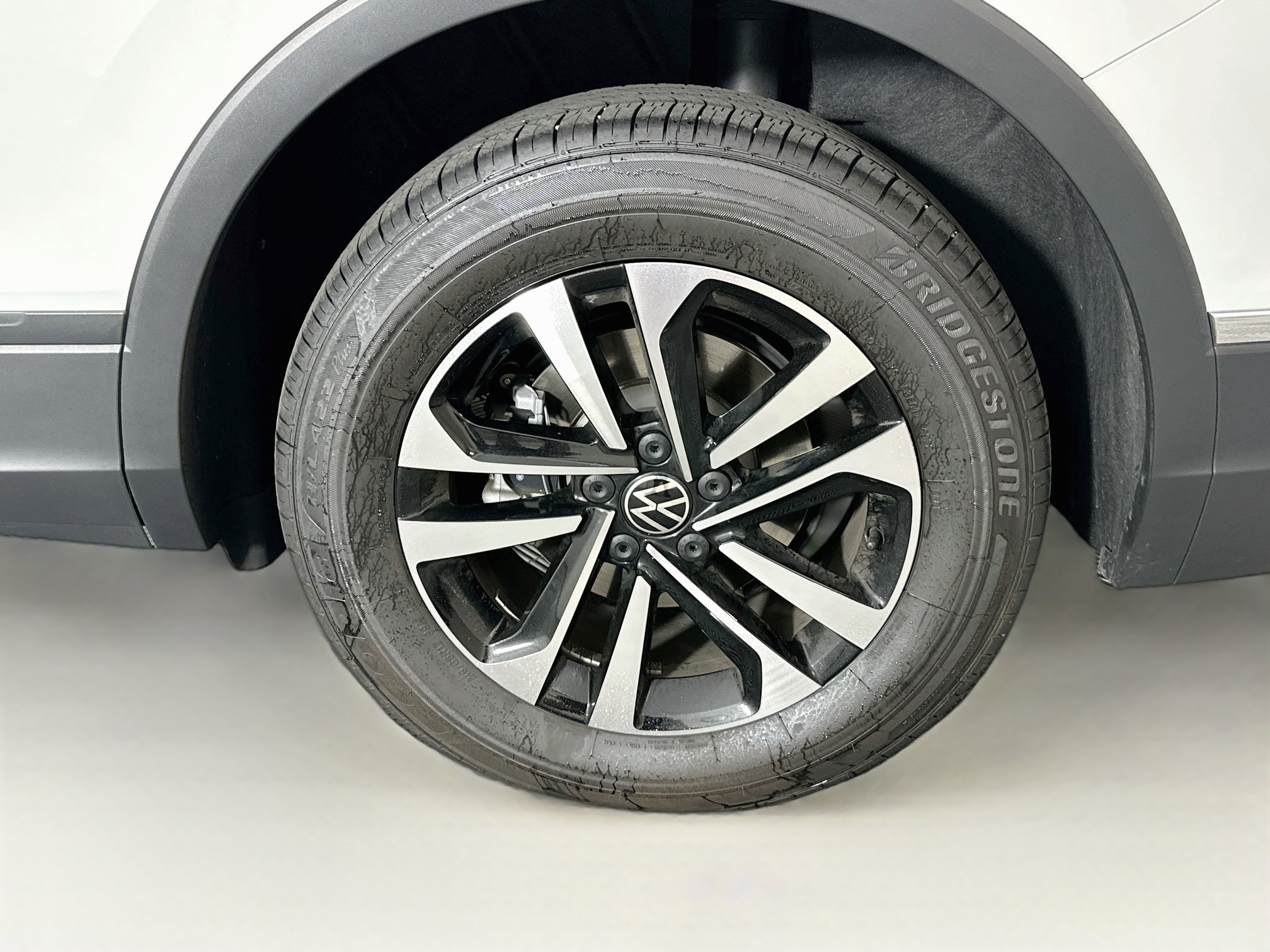 Used 2023 Volkswagen Tiguan S w/ Driver Assistance Package FWD image 11