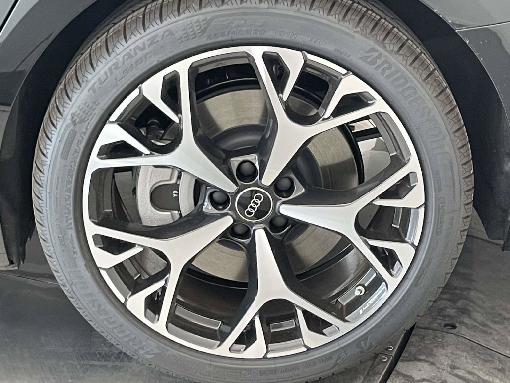New 2026 Audi A6 Premium Plus AWD/4WD image 12