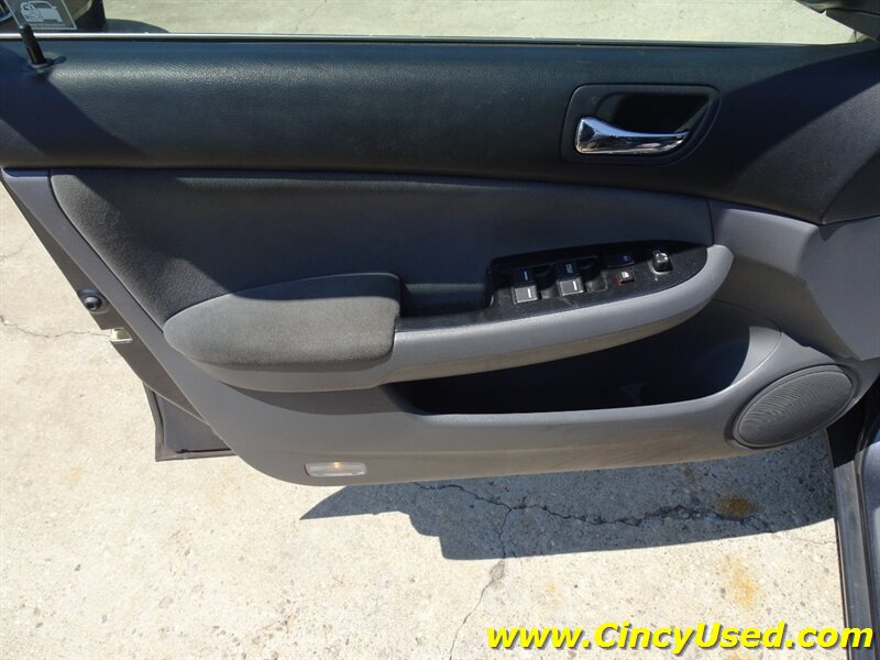 Used 2007 Honda Accord SE image 27