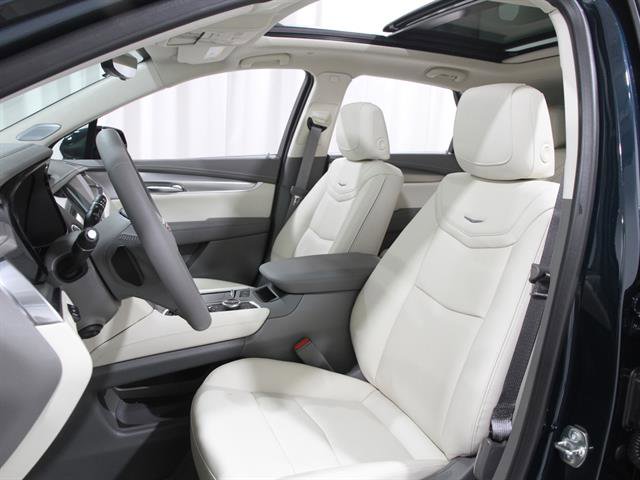 New 2026 Cadillac XT5 Premium Luxury w/ Driver Assist Package image 5