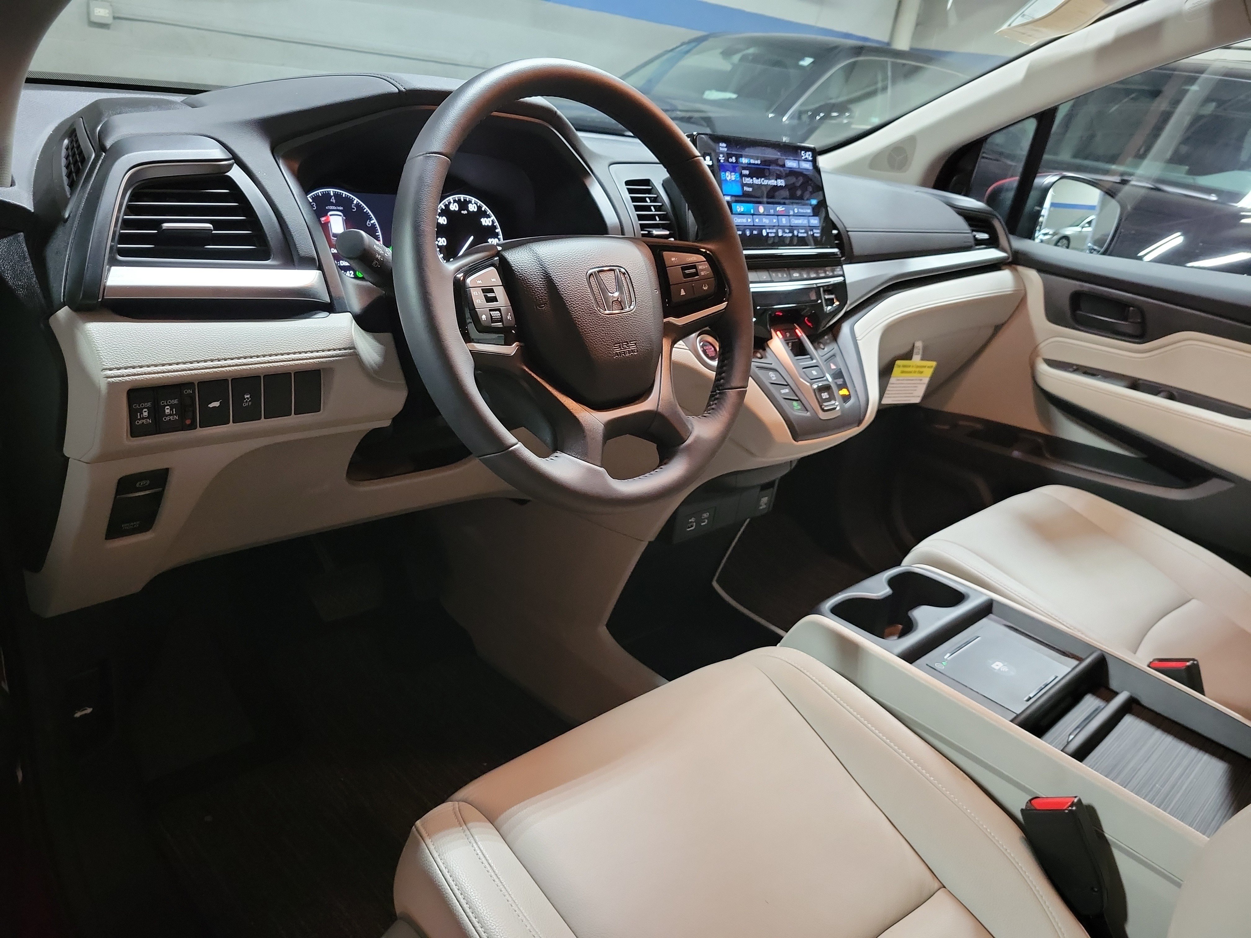 Used 2026 Honda Odyssey EX-L image 9