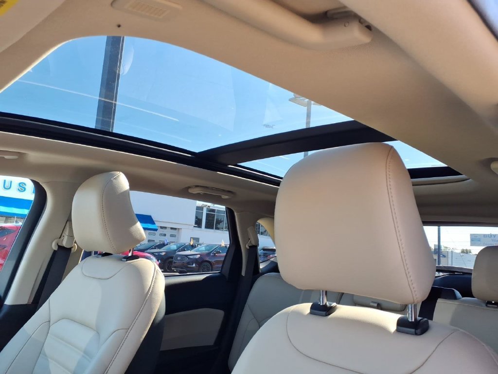 Certified 2024 Ford Edge SEL w/ Convenience Package AWD/4WD image 14