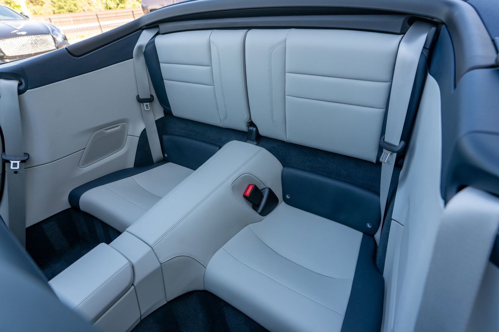 Used 2025 Porsche 911 Carrera image 36