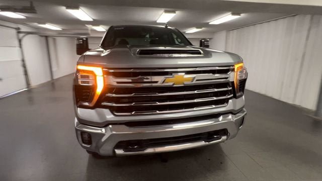 Certified 2026 Chevrolet Silverado 2500 LTZ AWD/4WD image 3
