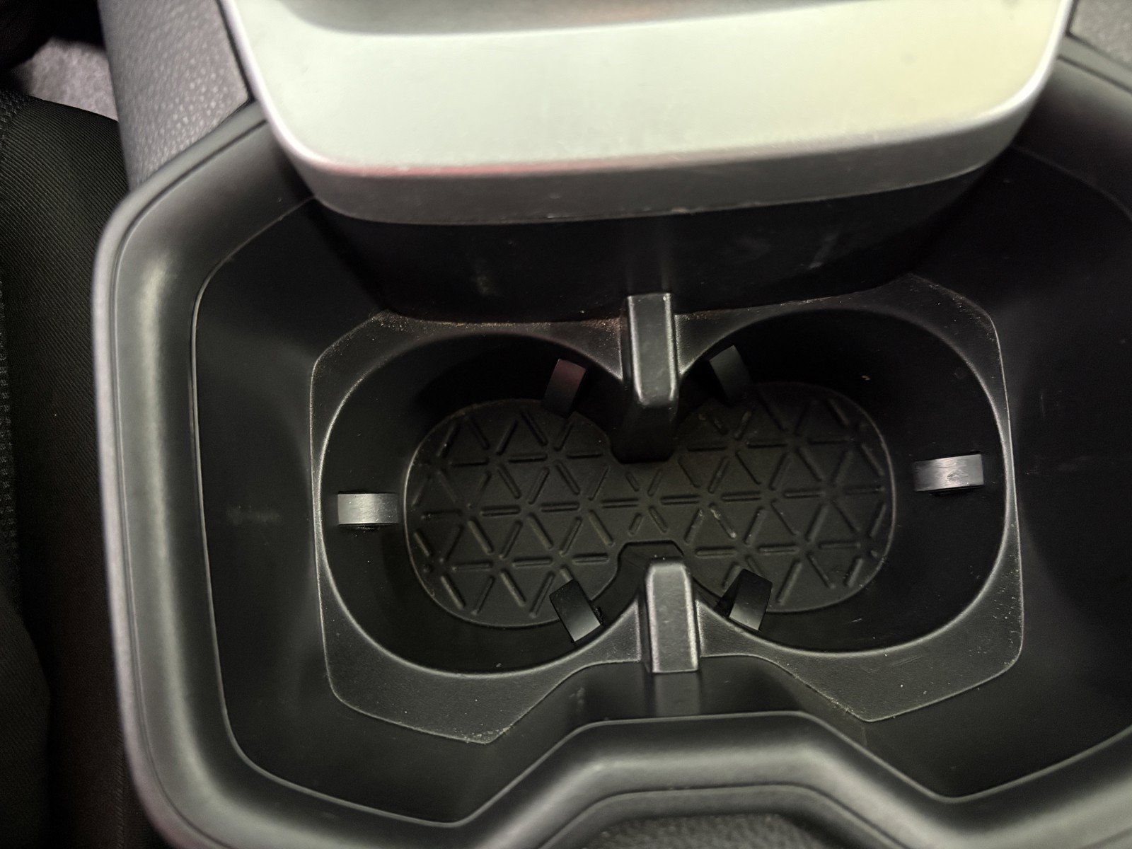 Used 2024 Toyota RAV4 LE AWD/4WD image 28