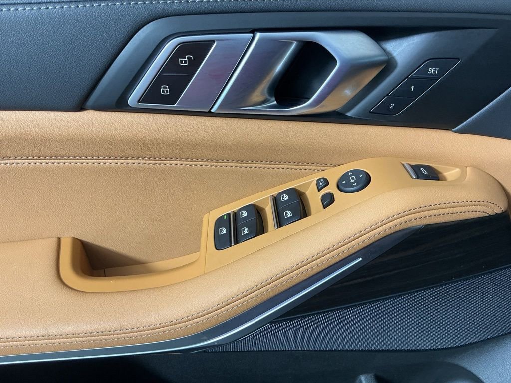 Certified 2024 BMW X5 xDrive40i w/ M Sport Package image 19