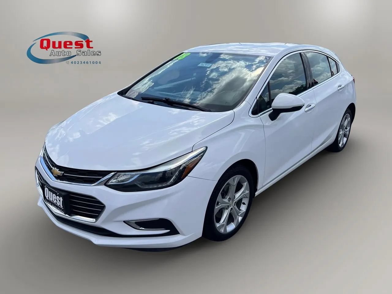 Used 2018 Chevrolet Cruze Premier FWD image 9