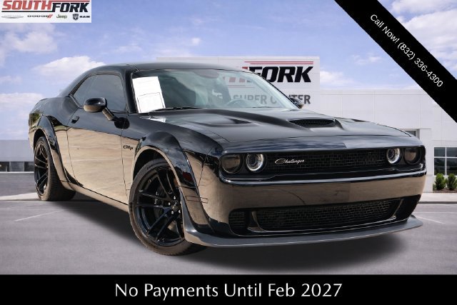 Used 2023 Dodge Challenger R/T Scat Pack RWD image 1