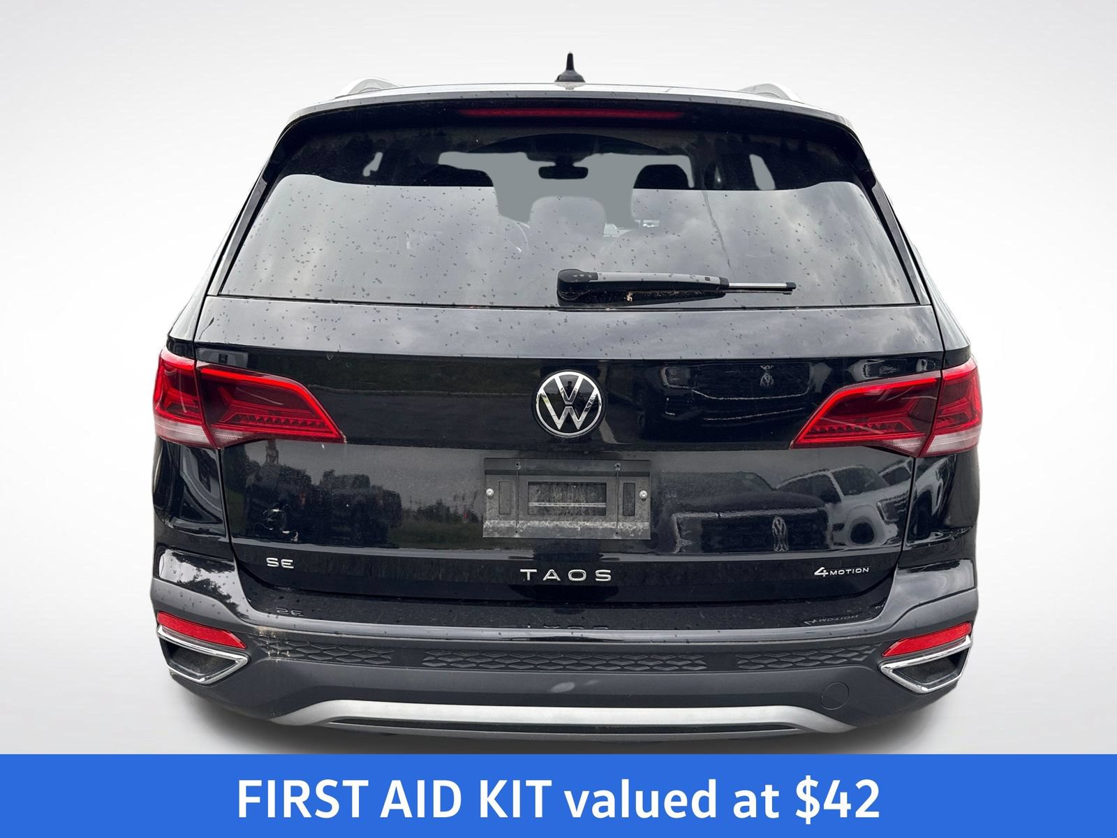 Certified 2024 Volkswagen Taos SE AWD/4WD image 4