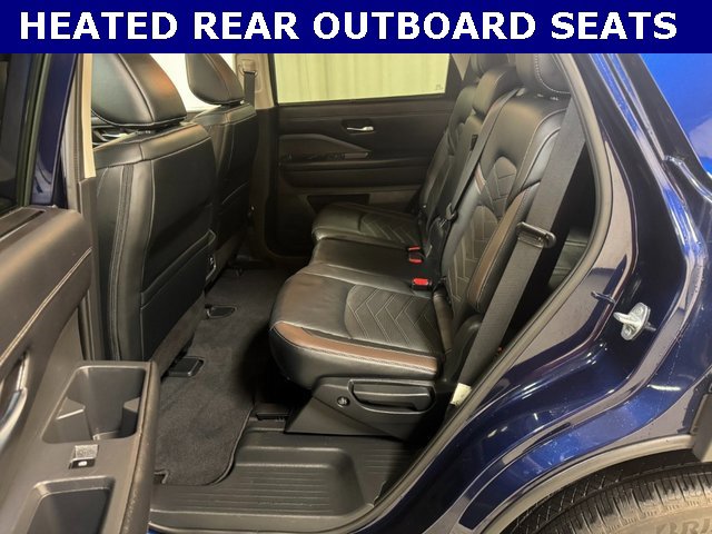 Used 2023 Nissan Pathfinder Platinum w/ Cargo Package image 17