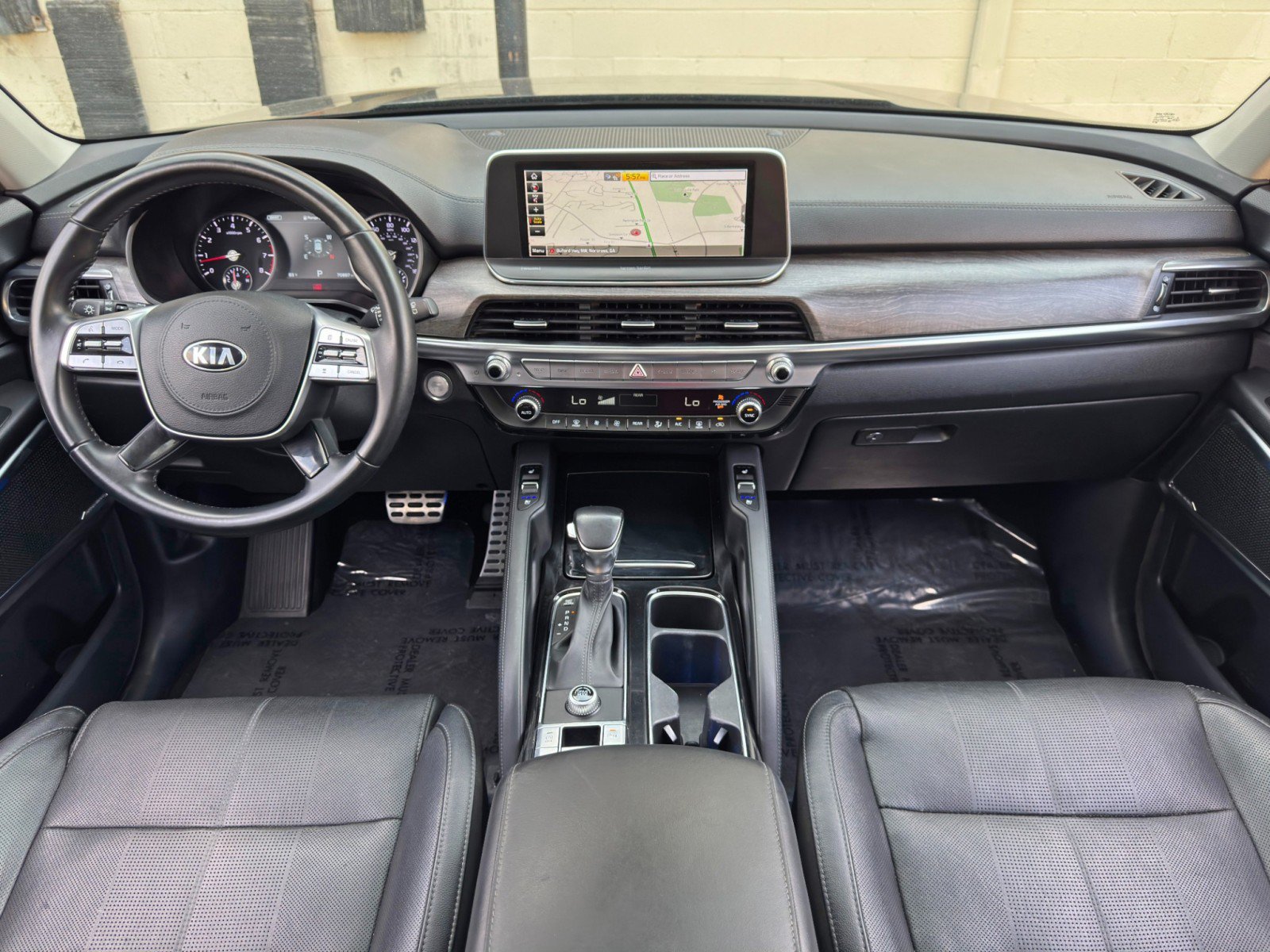 Used 2020 Kia Telluride SX w/ Towing Package FWD image 12