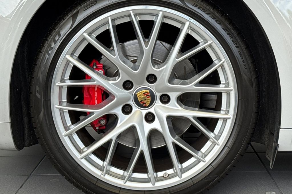 Used 2023 Porsche Panamera GTS AWD/4WD image 25