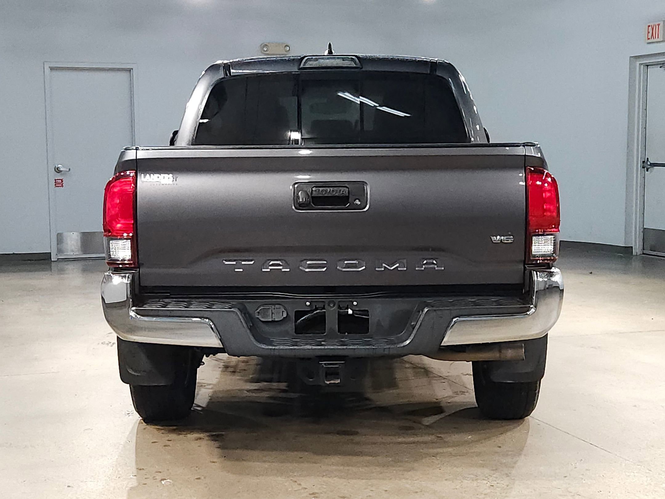 Used 2019 Toyota Tacoma SR5 image 6