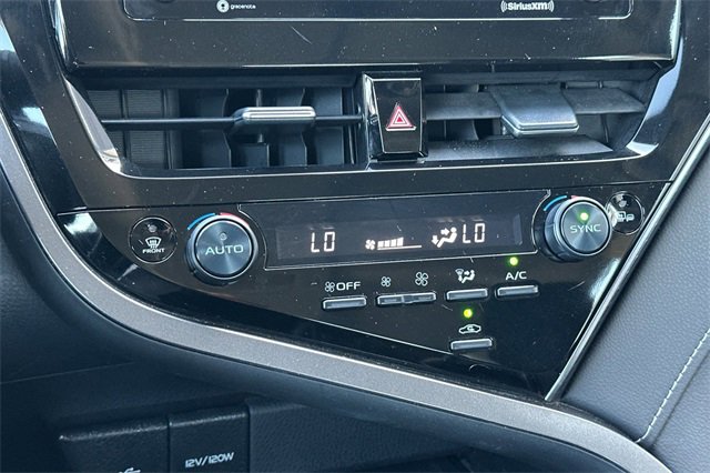 Used 2024 Toyota Camry SE image 19