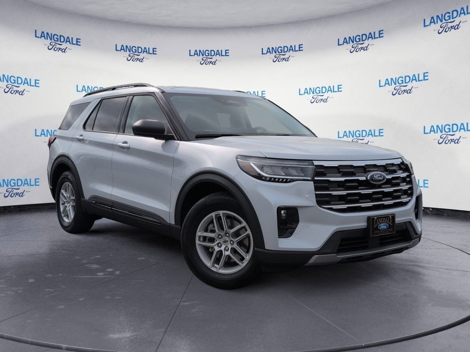 New 2026 Ford Explorer Active w/ Active Comfort Package RWD video 2