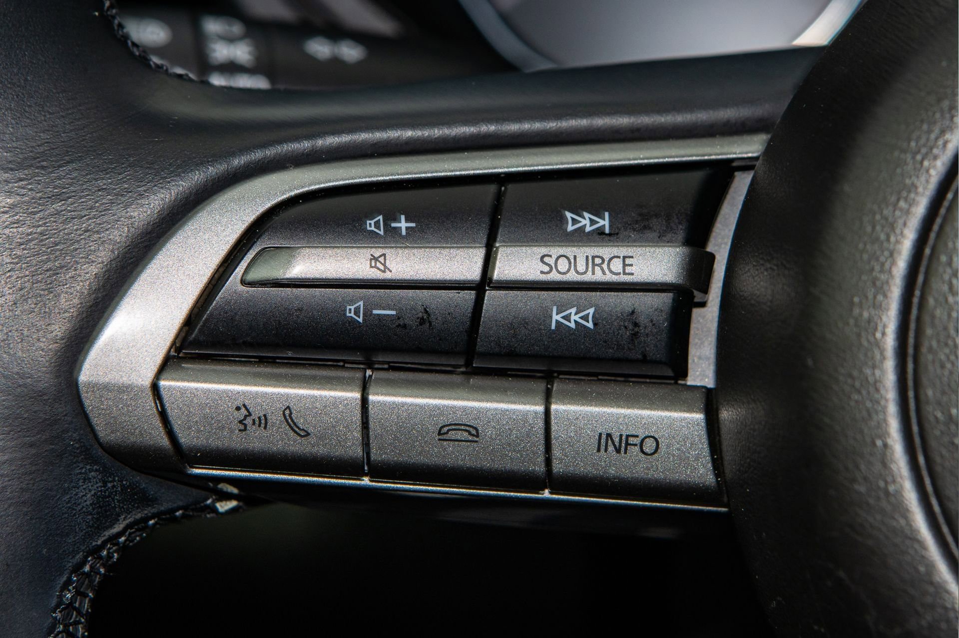 Used 2020 MAZDA CX-30 FWD w/ Select Package image 29